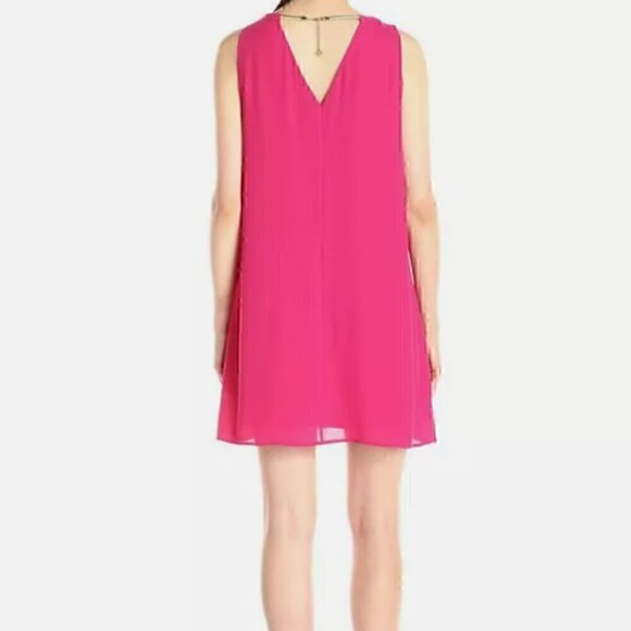 Like NEW BCBG MAXAZRIA Azalea Viviene V-Neck Dress Size XXS - Picture 2 of 7